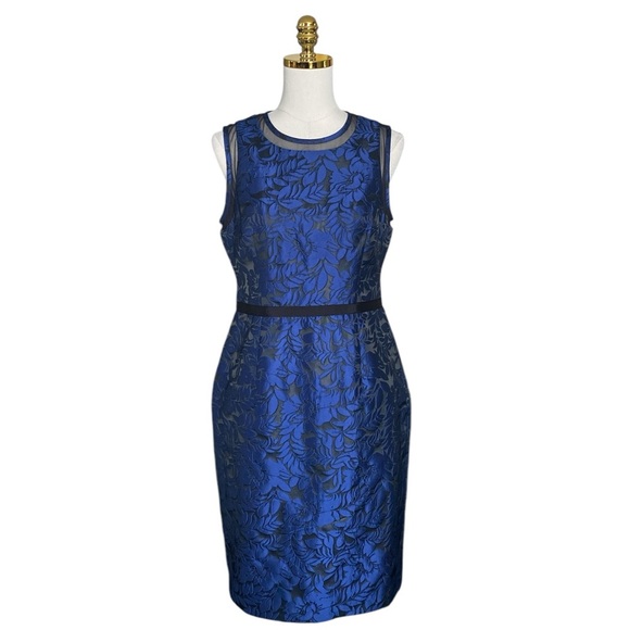 MAGGY LONDON | Elegant Blue Sleeveless Floral
Jacquard Sheath Dress Size 10 - Picture 1 of 10